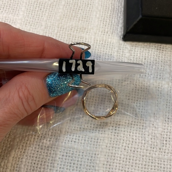 💐5/25 gold open wave simple band elegant dainty ring - Picture 7 of 7